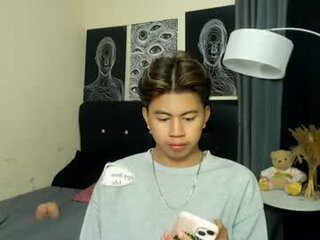 hugecockcum69