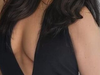 Lara 26